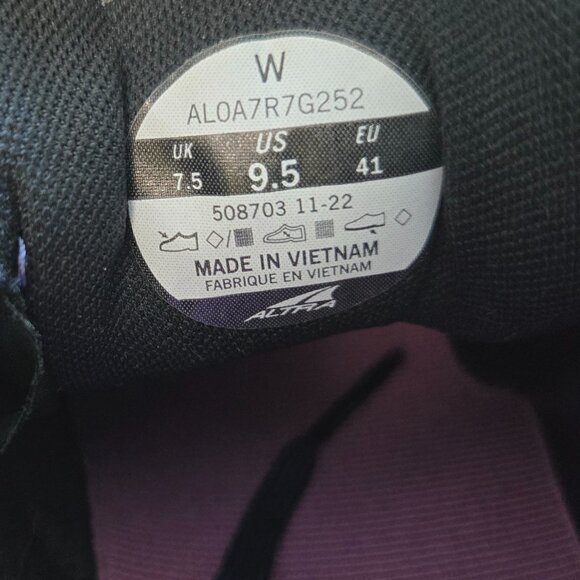 Altra Lone Peak 7, Women's 9.5, Dark Purple - Picture 14 of 14